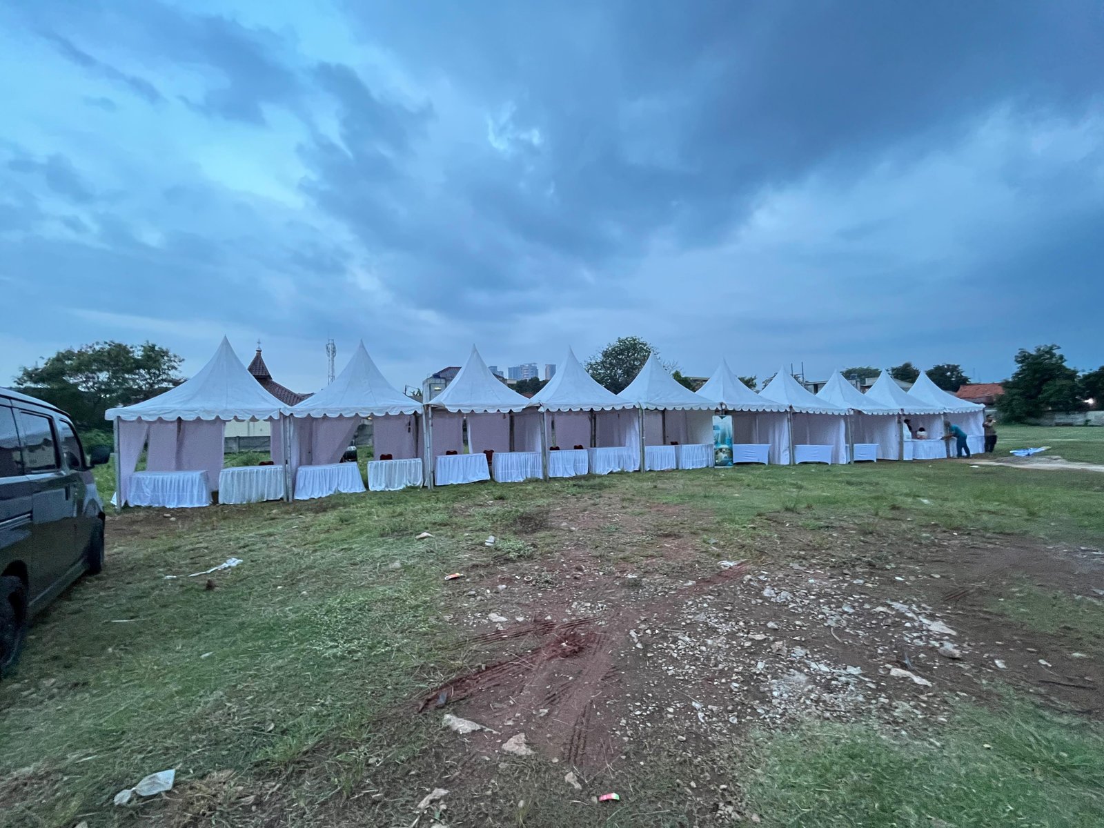 Sewa Tenda Sekitar di Hotel Santika Mega Bekasi Jaminan Kualitas 2025