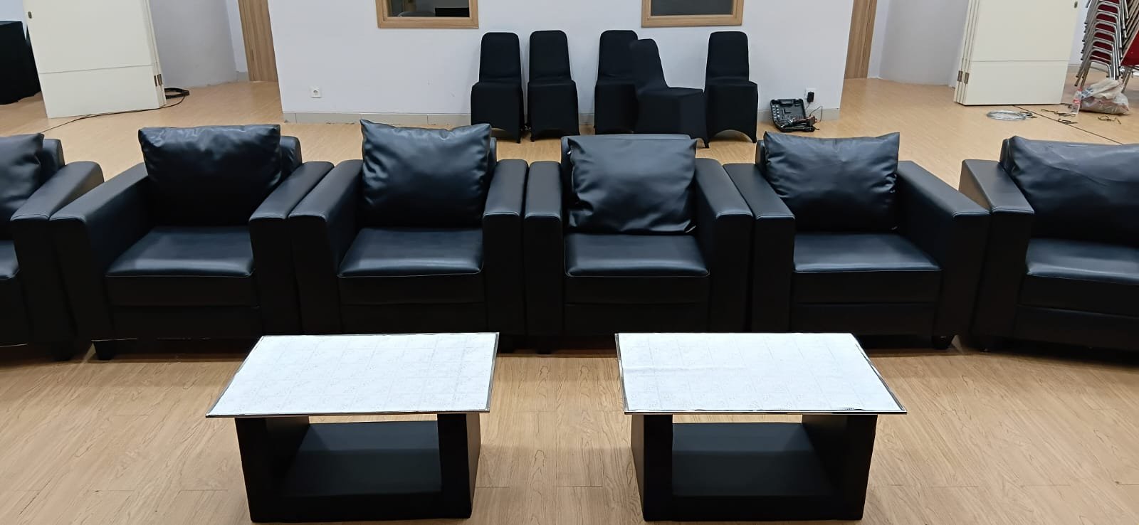 Sewa Sofa Sekitar di The Hook (Co-Working/Creative Event Spaces) — Jakarta Jaminan Kualitas 2025