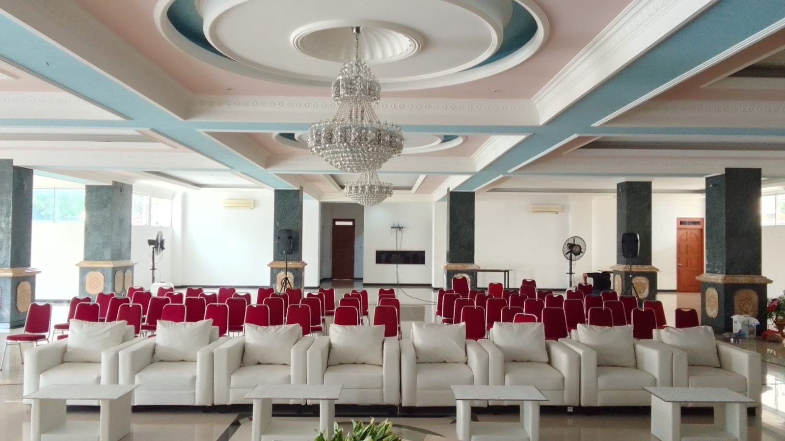 Sewa Sofa Sekitar di Universitas Trisakti (Auditorium / Hall) — Grogol Jakarta Jaminan Kualitas 2025