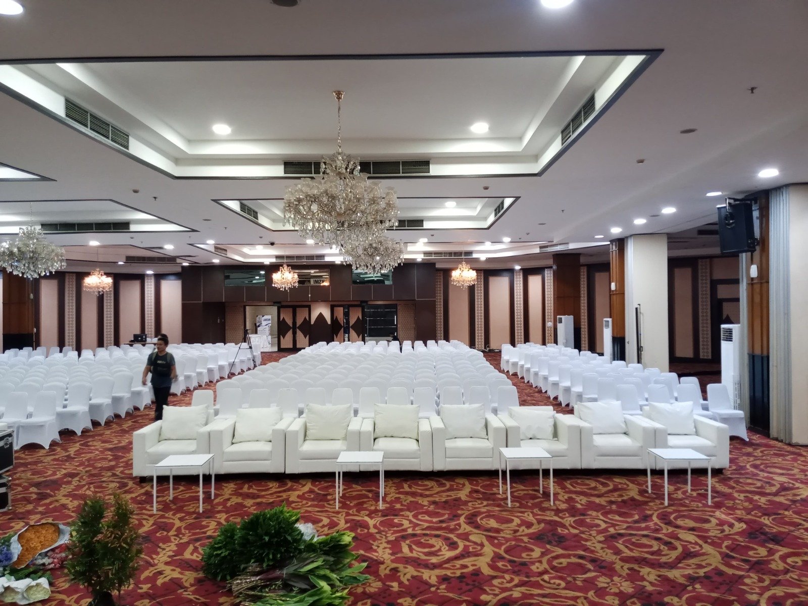 Sewa Sofa Sekitar di Mall Kelapa Gading (Event Halls) — Kelapa Gading Jakarta Jaminan Kualitas 2025