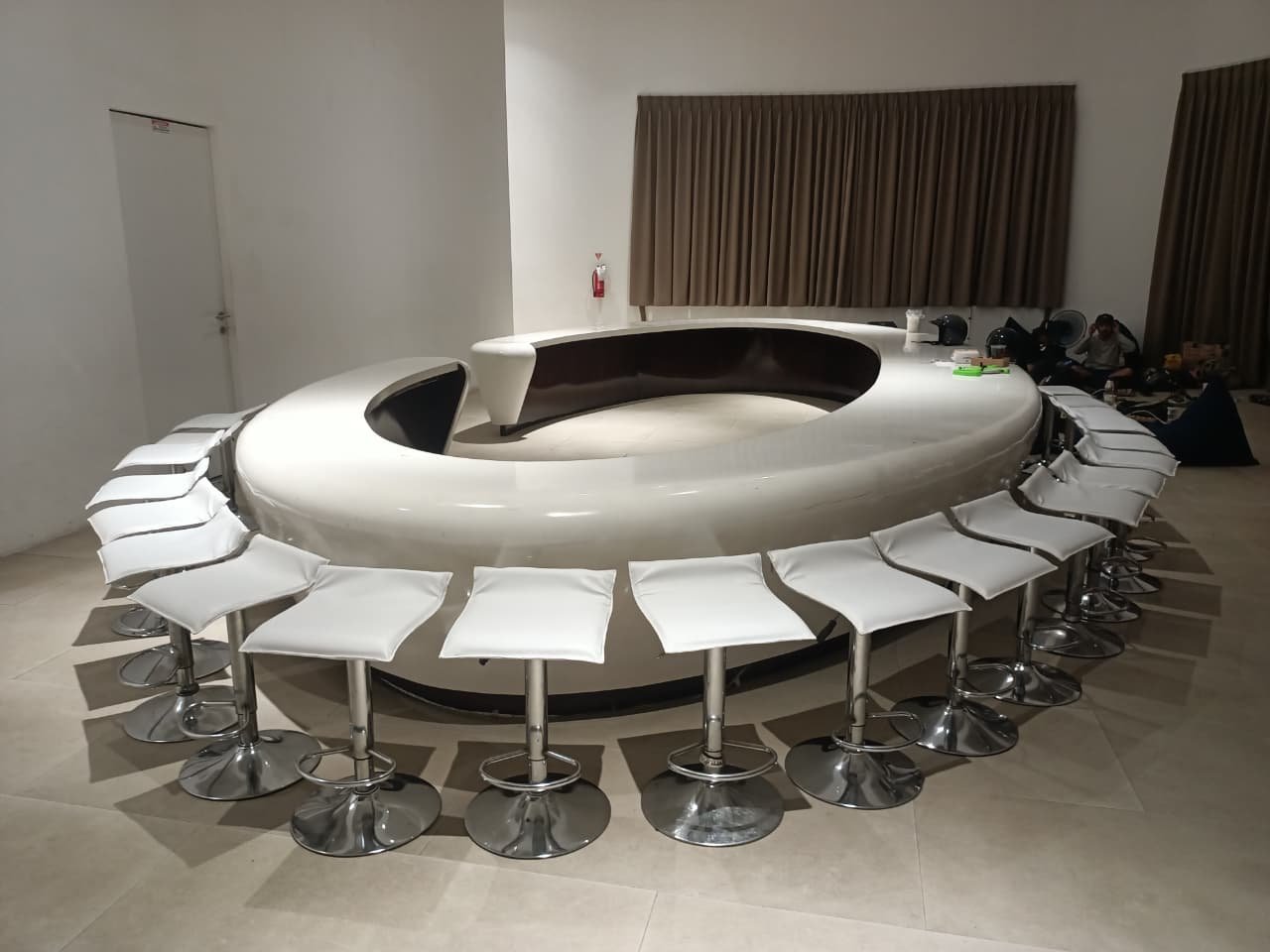 Sewa Barstool & Kursi Taman Sari – Jakarta Barat | Sewa Sofa by Gaharu Production