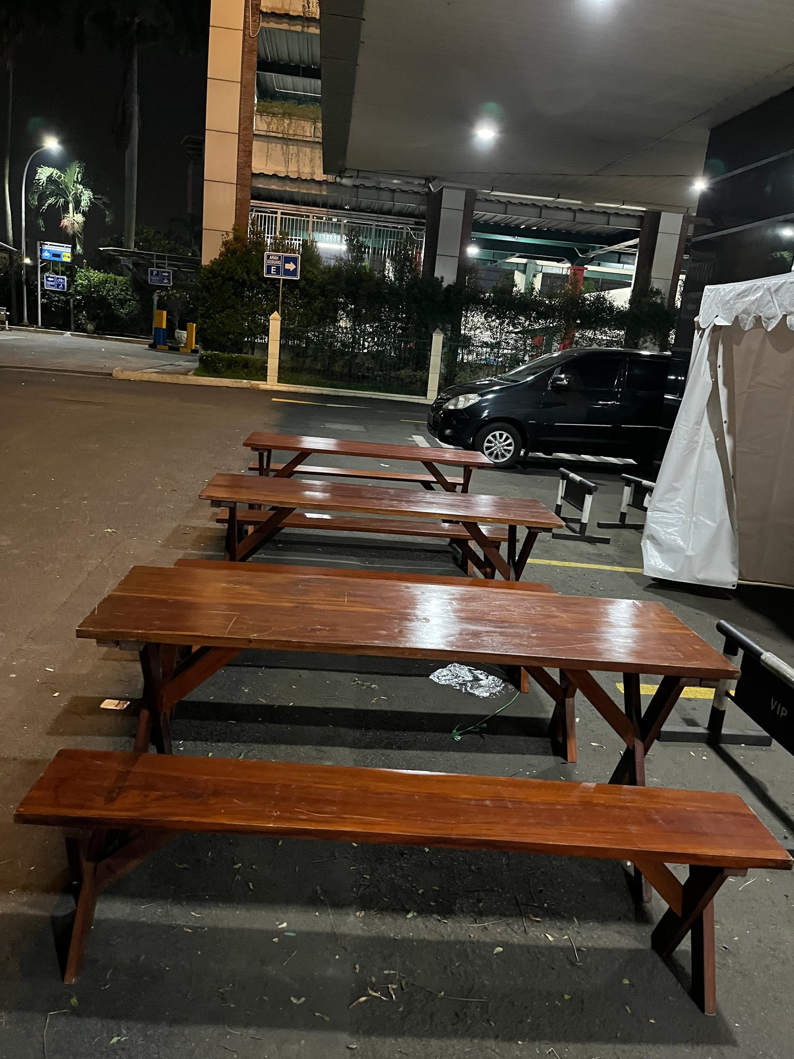 Sewa Kursi & Meja Taman Set The Breeze BSD – Outdoor Venue by Sewa Sofa