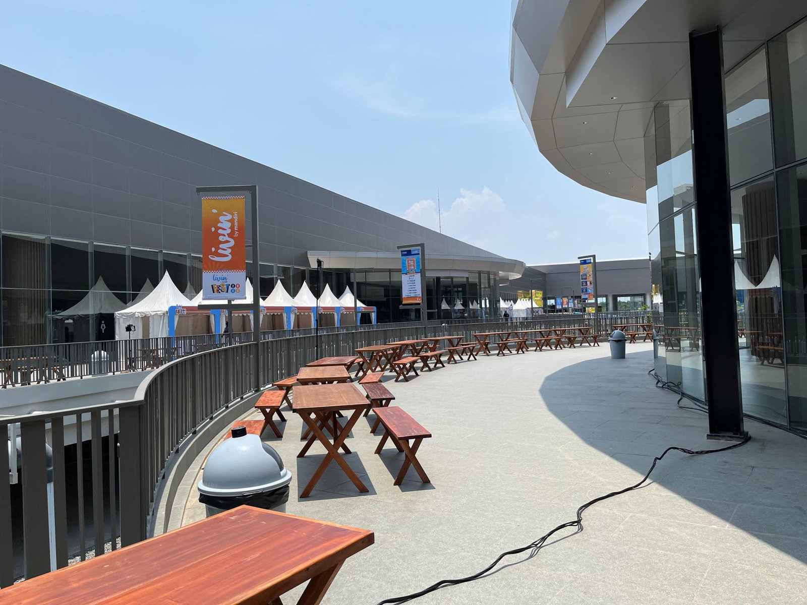 Sewa Kursi & Meja Taman Set Universitas Pancasila – Lenteng Agung by Sewa Sofa