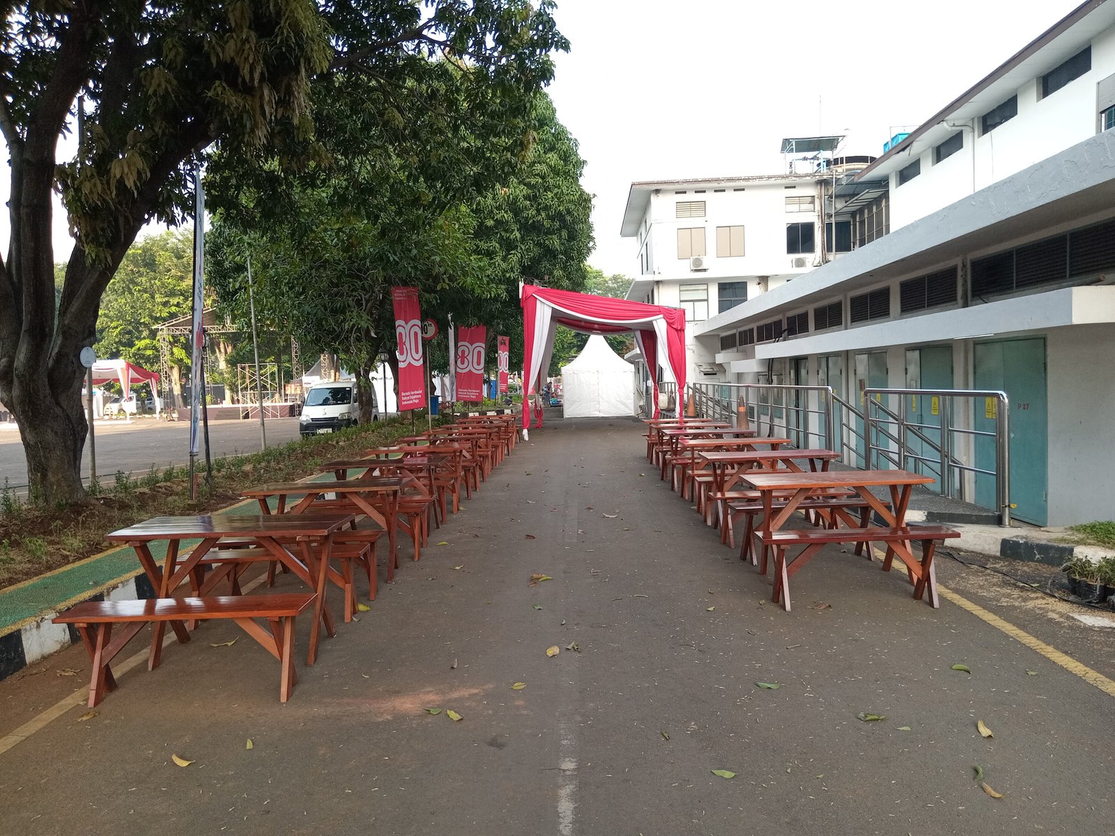 Sewa Kursi & Meja Taman Set Senen Jakarta Pusat by Sewa Sofa