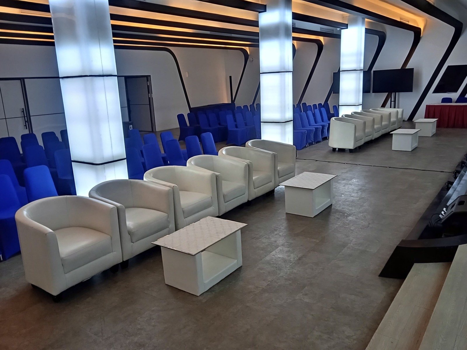 Sewa Sofa di Plaza Indonesia Ballroom Thamrin Jakarta Pusat