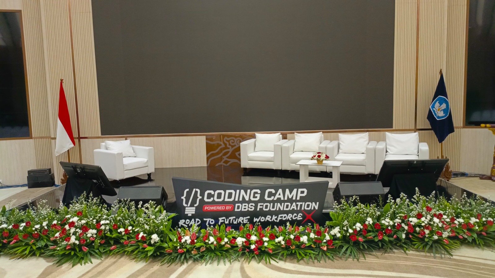 Sewa Sofa di Mall Kelapa Gading Jakarta Utara