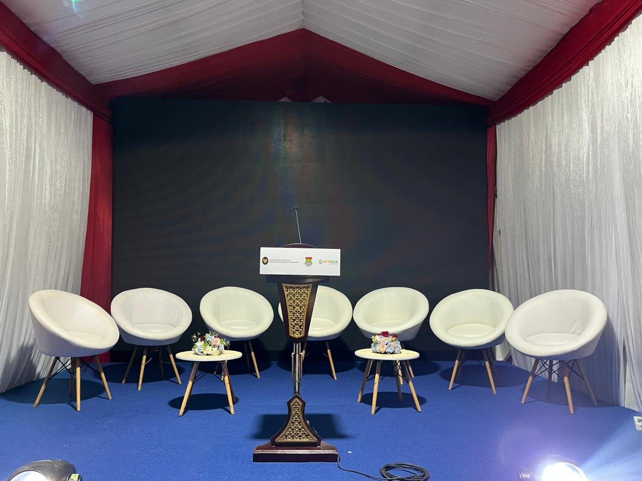 Sewa Sofa di Lapangan Golf Royale Jakarta Jakarta Timur