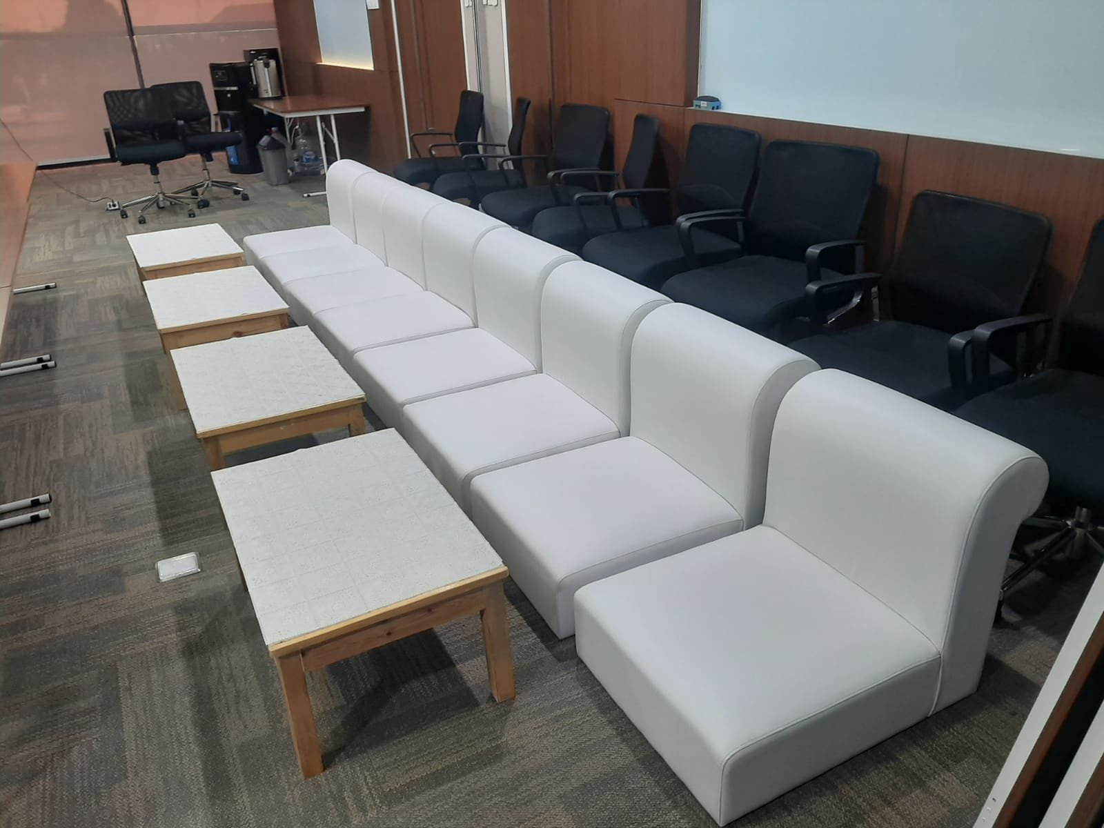 Sewa Sofa di The Breeze BSD City Tangerang Selatan