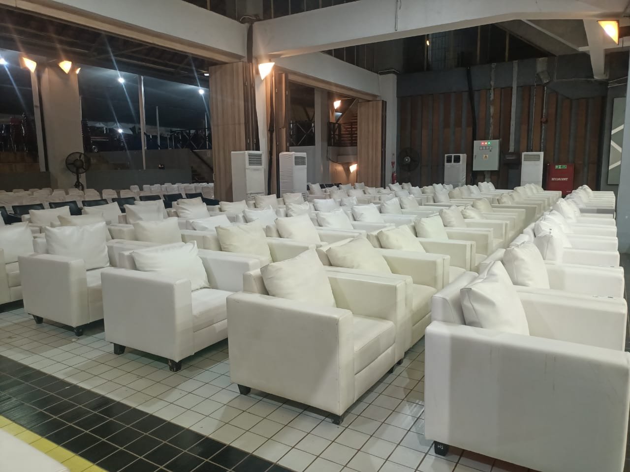 Sewa Sofa di Agave Hall Tangerang